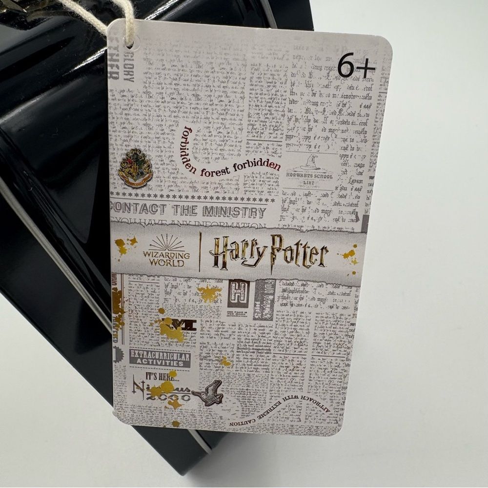 NWT Loungefly Harry Potter Quidditch Metal Case‎ Lunch Box - Picture 5 of 6